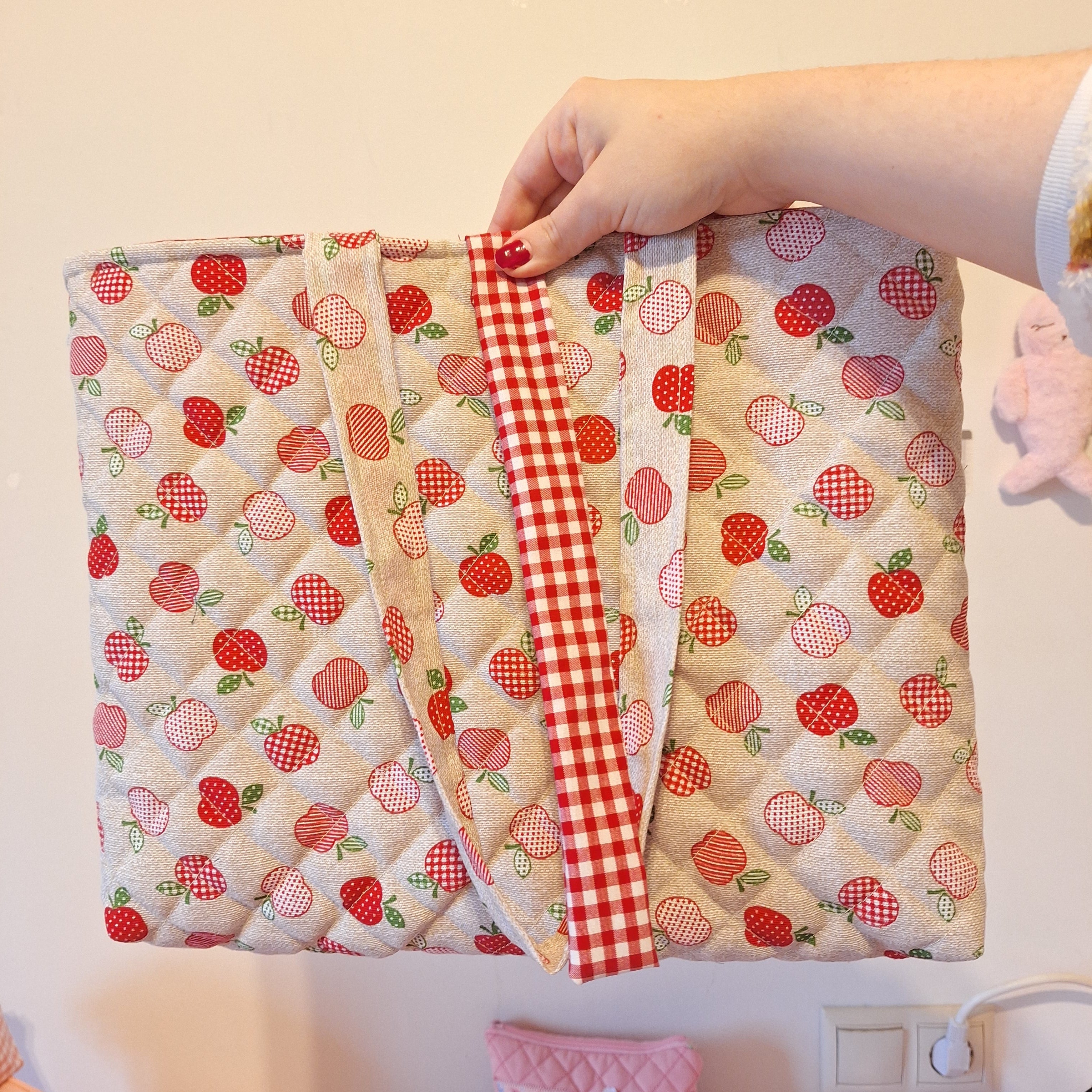 Bolso acolchado de manzanas