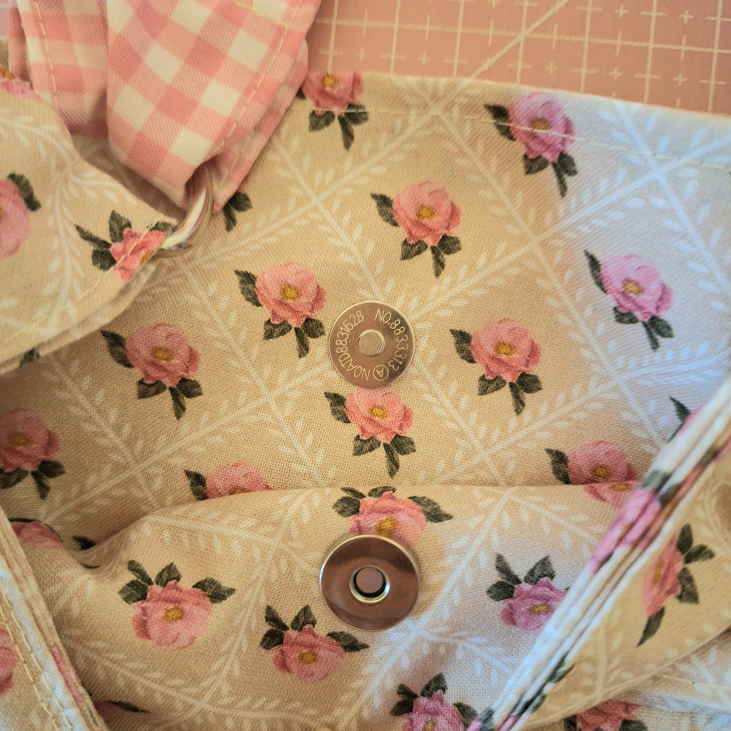 Bolso en forma de falda