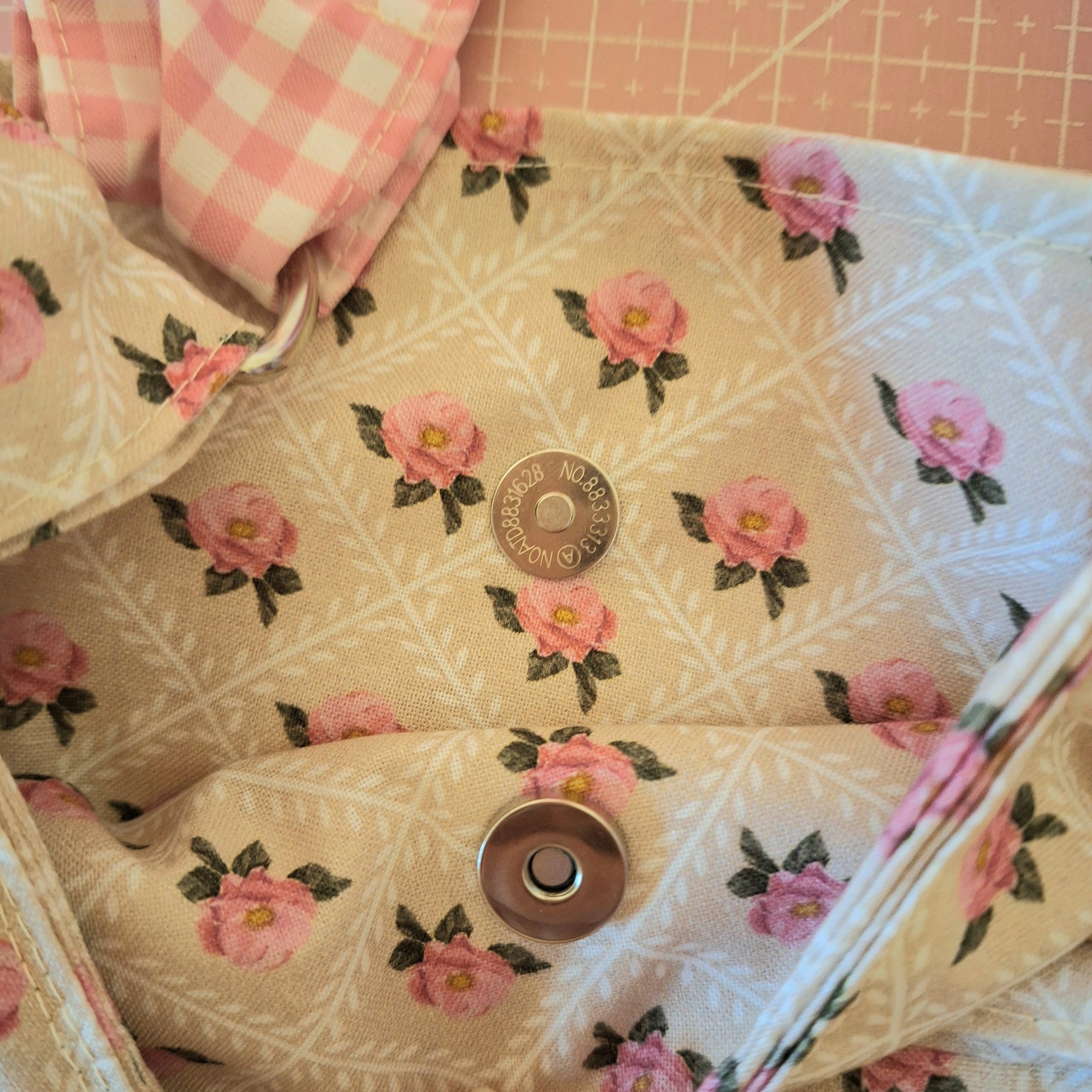 Bolso en forma de falda