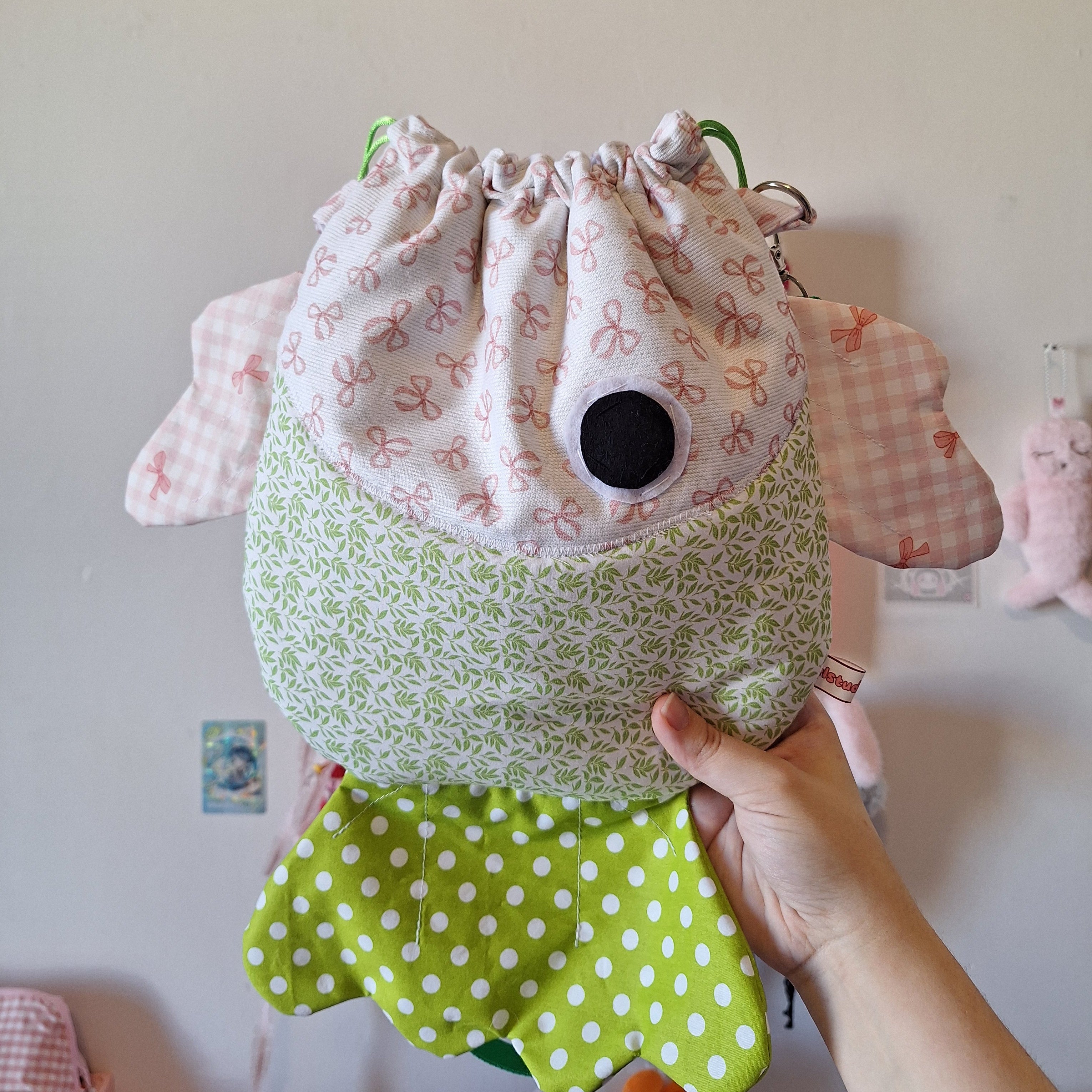 Strawberry Matcha - bolso en forma de pez